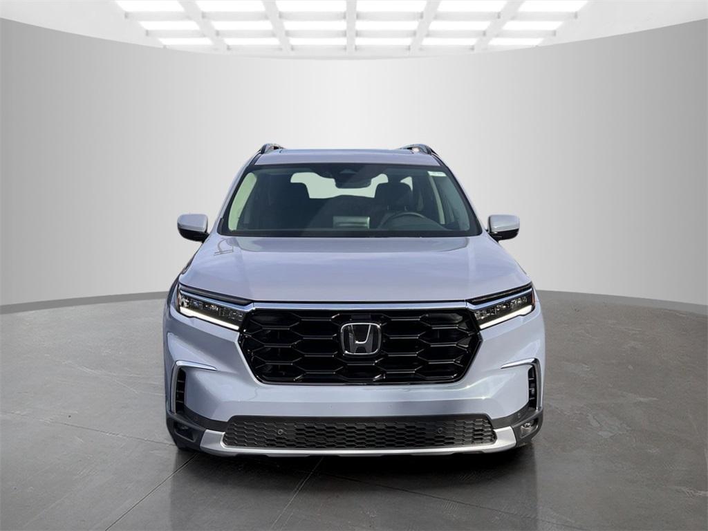 new 2025 Honda Pilot car, priced at $49,225