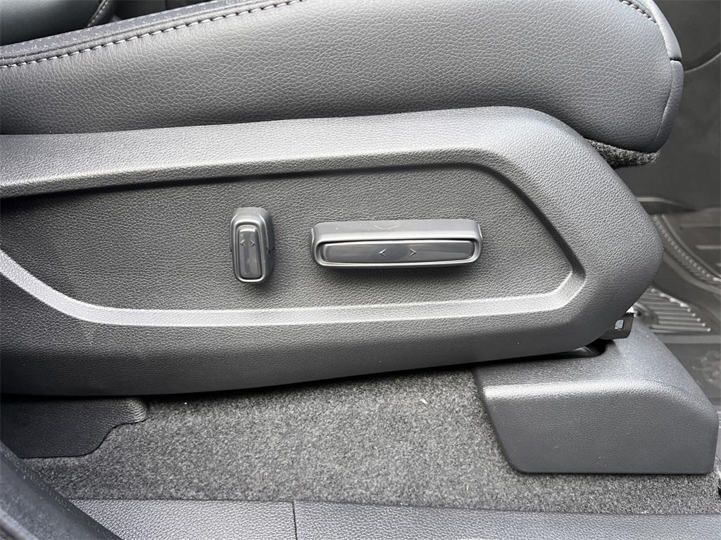 new 2025 Honda Pilot car, priced at $49,225