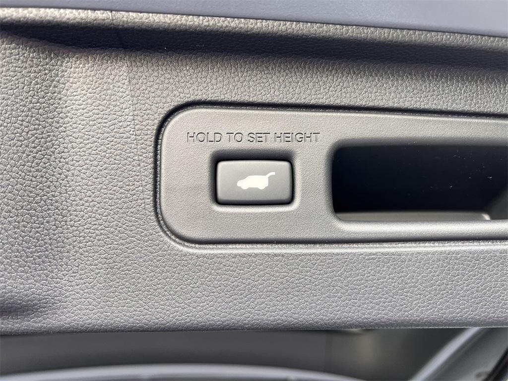 new 2025 Honda Pilot car, priced at $49,225