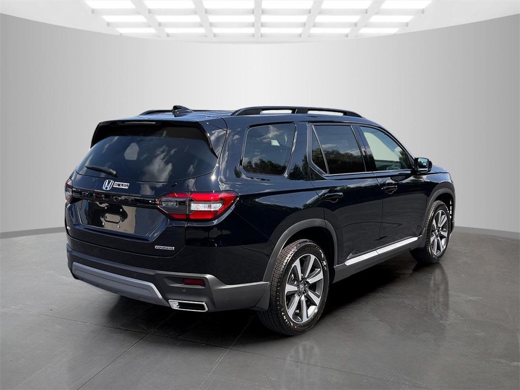 used 2025 Honda Pilot car, priced at $46,500
