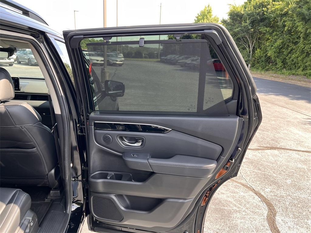 used 2025 Honda Pilot car, priced at $46,500