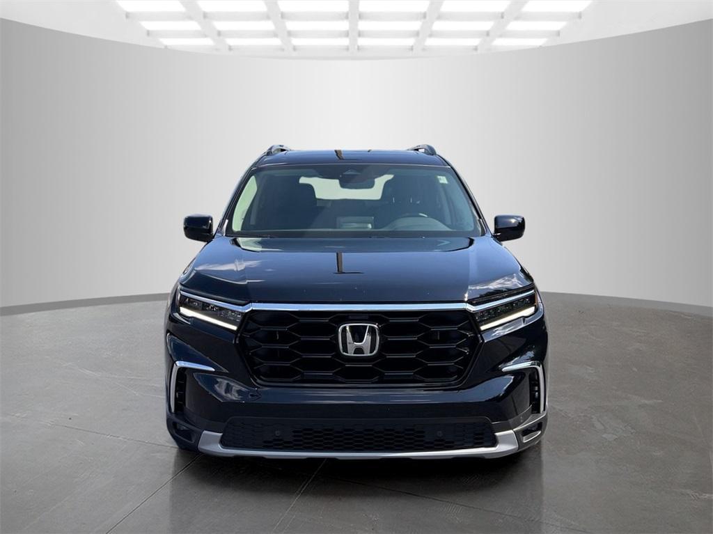 used 2025 Honda Pilot car, priced at $46,500