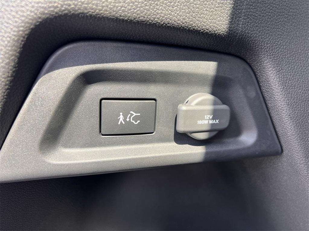 used 2025 Honda Pilot car, priced at $46,500