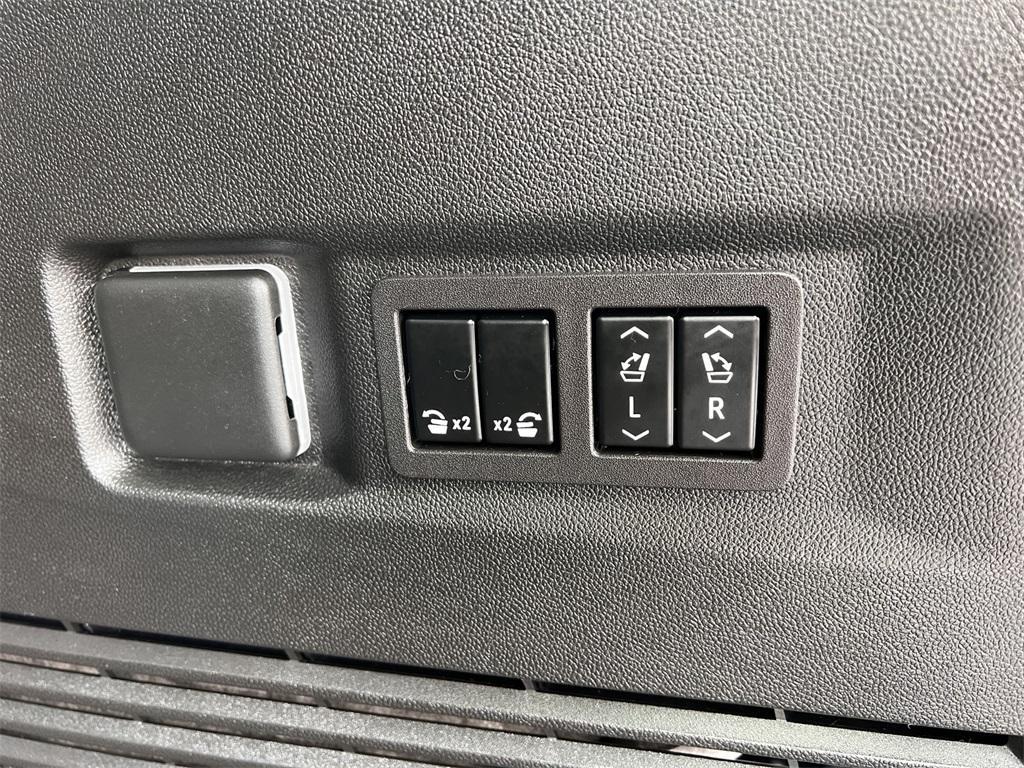 used 2024 GMC Yukon car, priced at $75,000