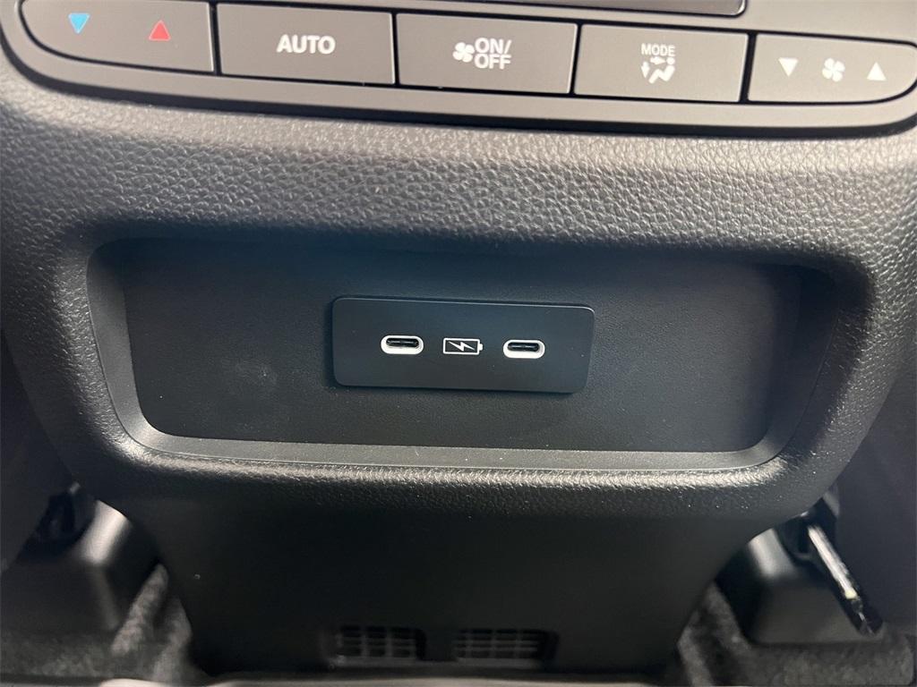 new 2025 Honda Pilot car, priced at $43,505