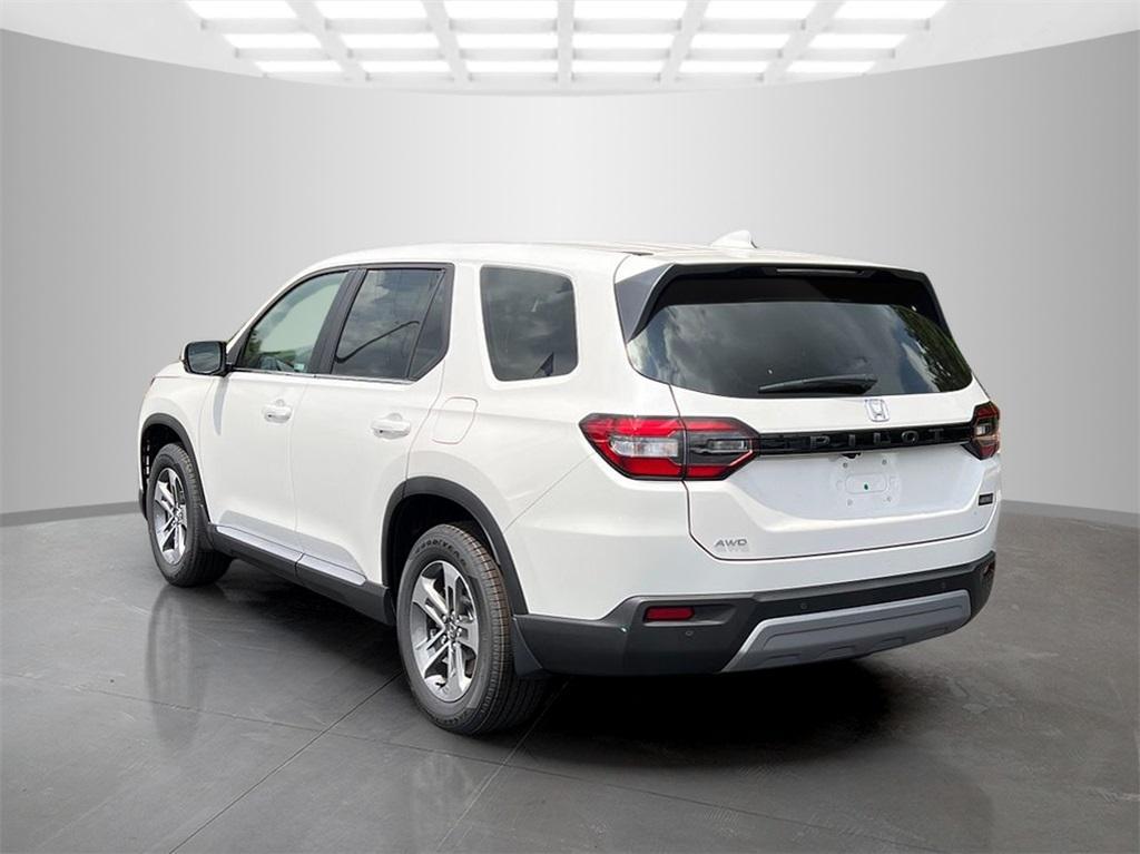 new 2025 Honda Pilot car, priced at $43,505