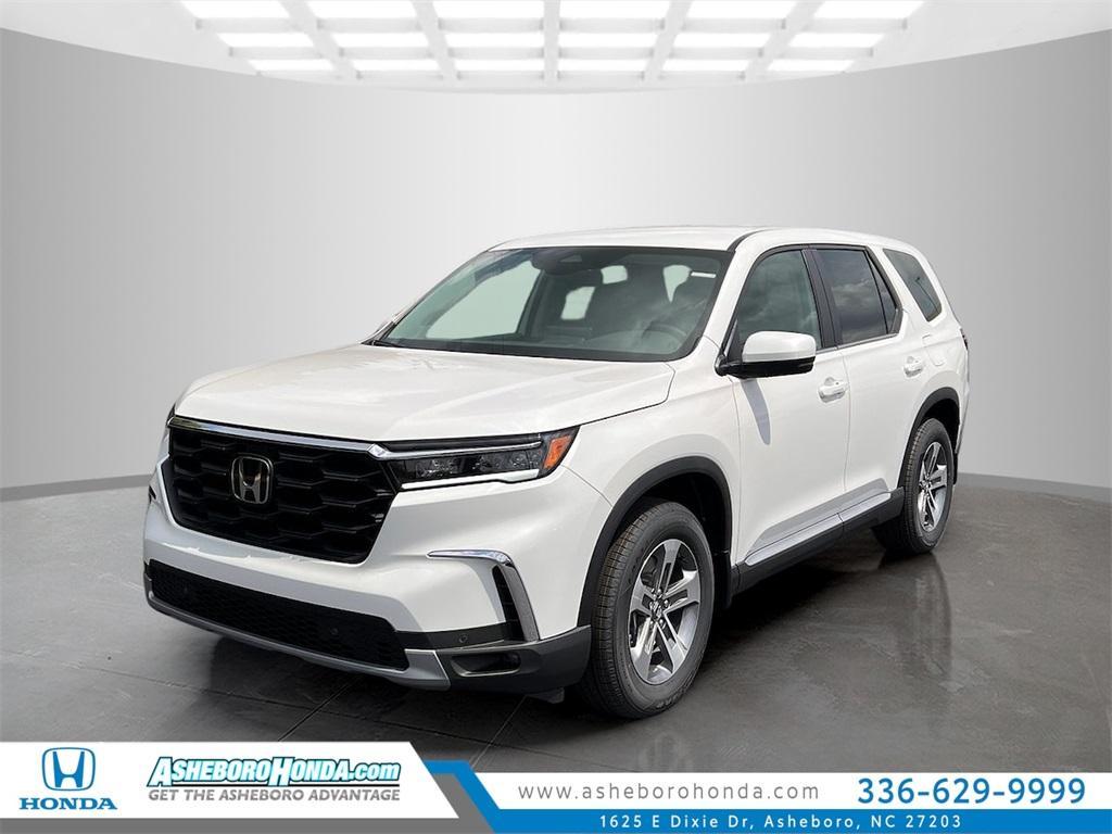 new 2025 Honda Pilot car, priced at $43,505