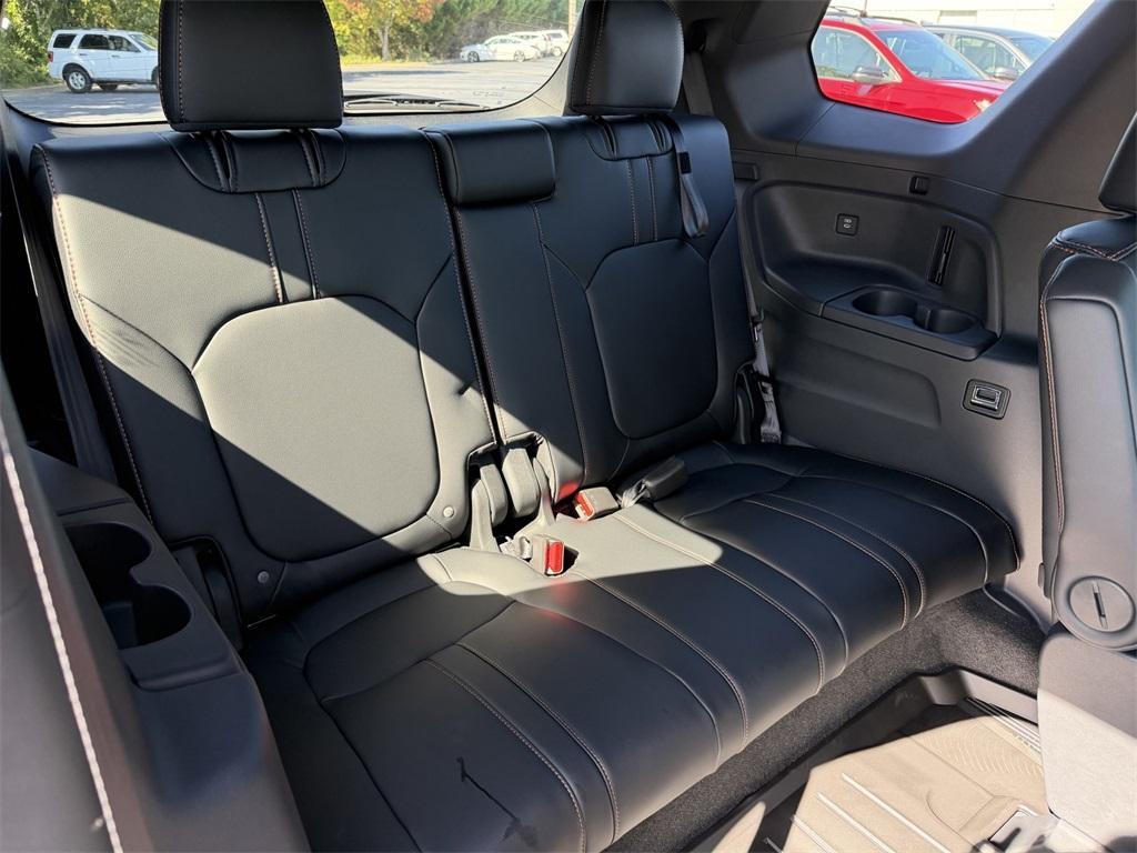 new 2025 Honda Pilot car, priced at $47,395