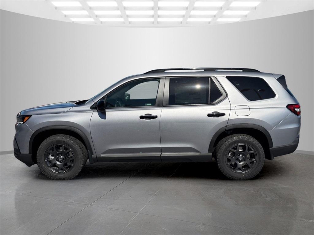new 2025 Honda Pilot car, priced at $47,395