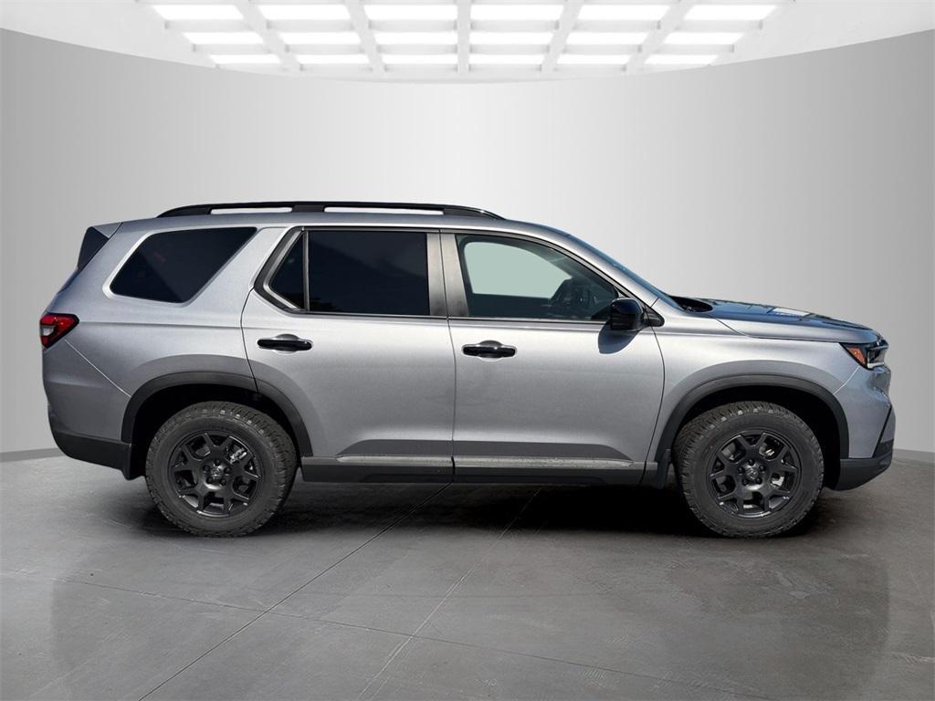 new 2025 Honda Pilot car, priced at $47,395