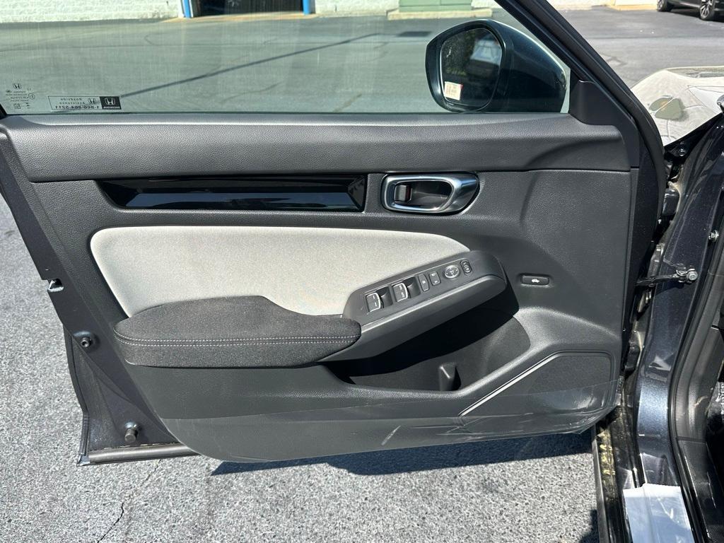 new 2025 Honda Civic Hybrid car, priced at $28,100