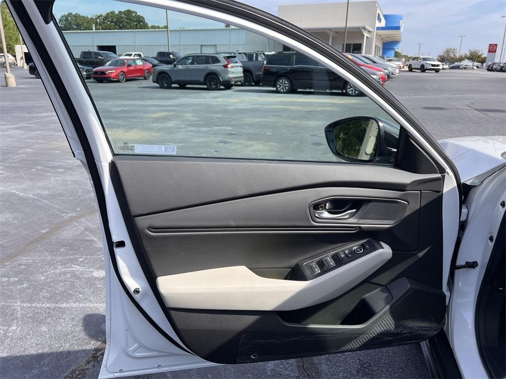 new 2025 Honda Accord car, priced at $29,165