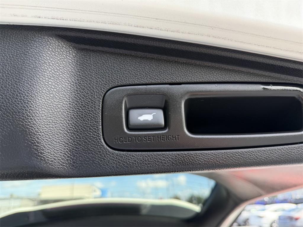 used 2018 Honda CR-V car, priced at $19,000