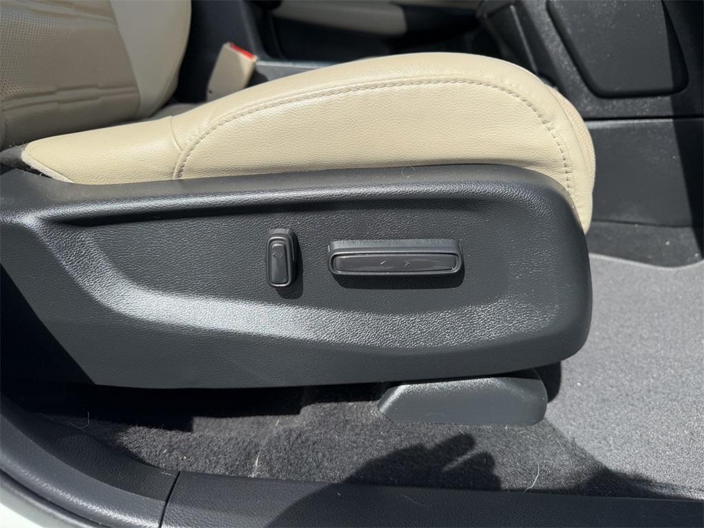 used 2018 Honda CR-V car, priced at $19,000