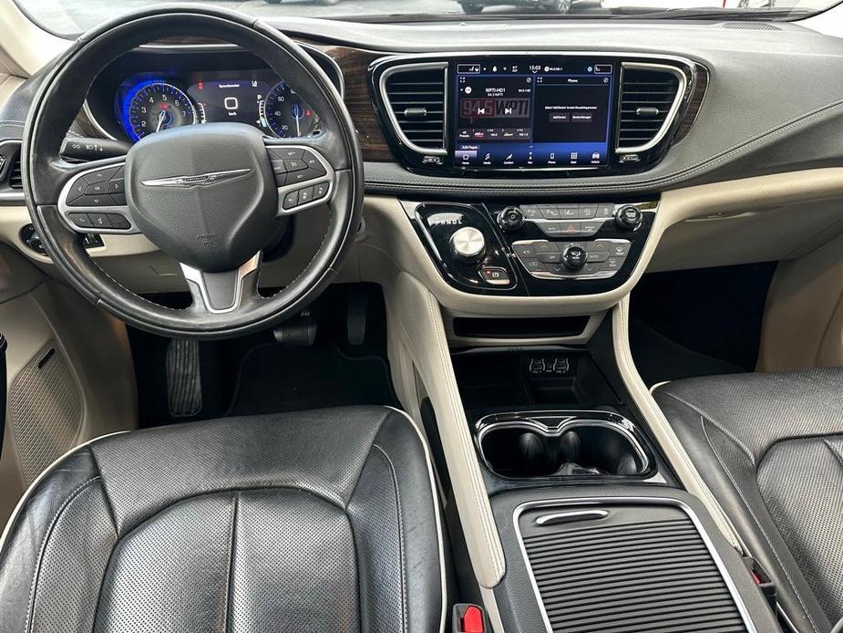 used 2022 Chrysler Pacifica car, priced at $25,000