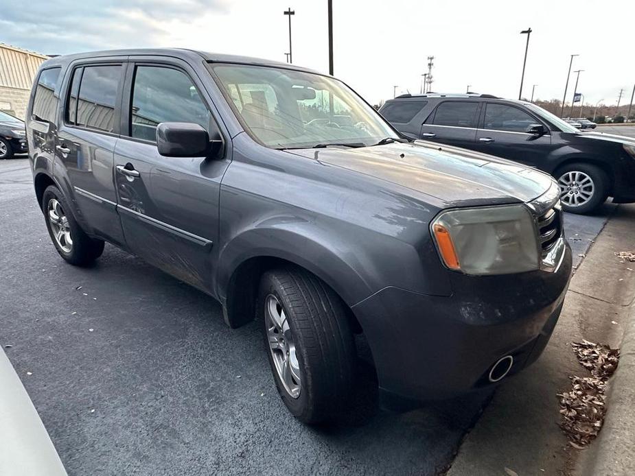 used 2014 Honda Pilot car, priced at $14,000