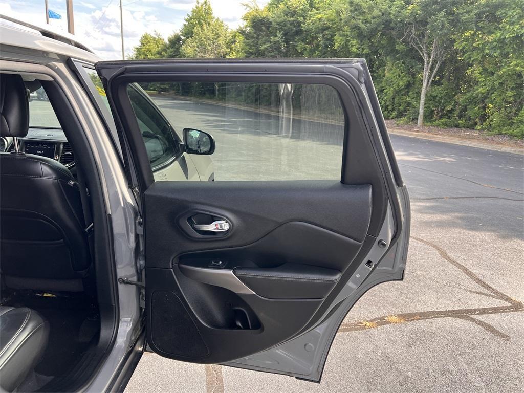 used 2021 Jeep Cherokee car, priced at $20,250