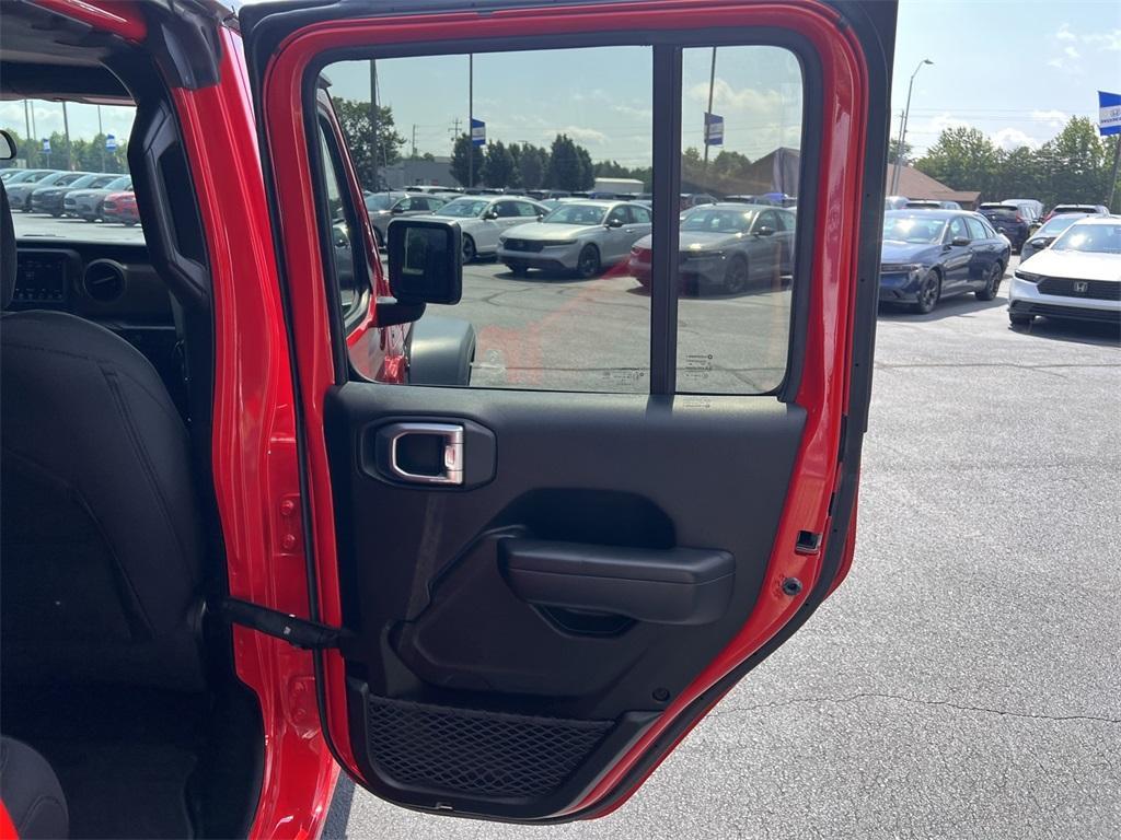 used 2020 Jeep Wrangler Unlimited car, priced at $26,250