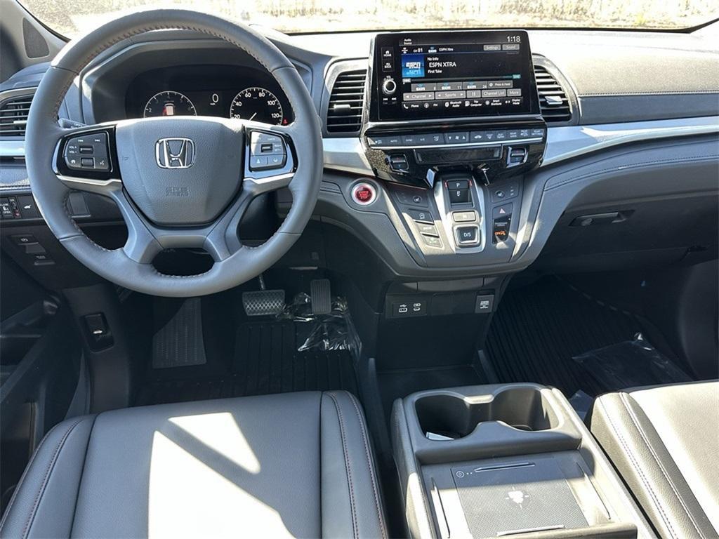 new 2025 Honda Odyssey car, priced at $41,420