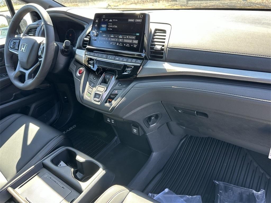 new 2025 Honda Odyssey car, priced at $41,420