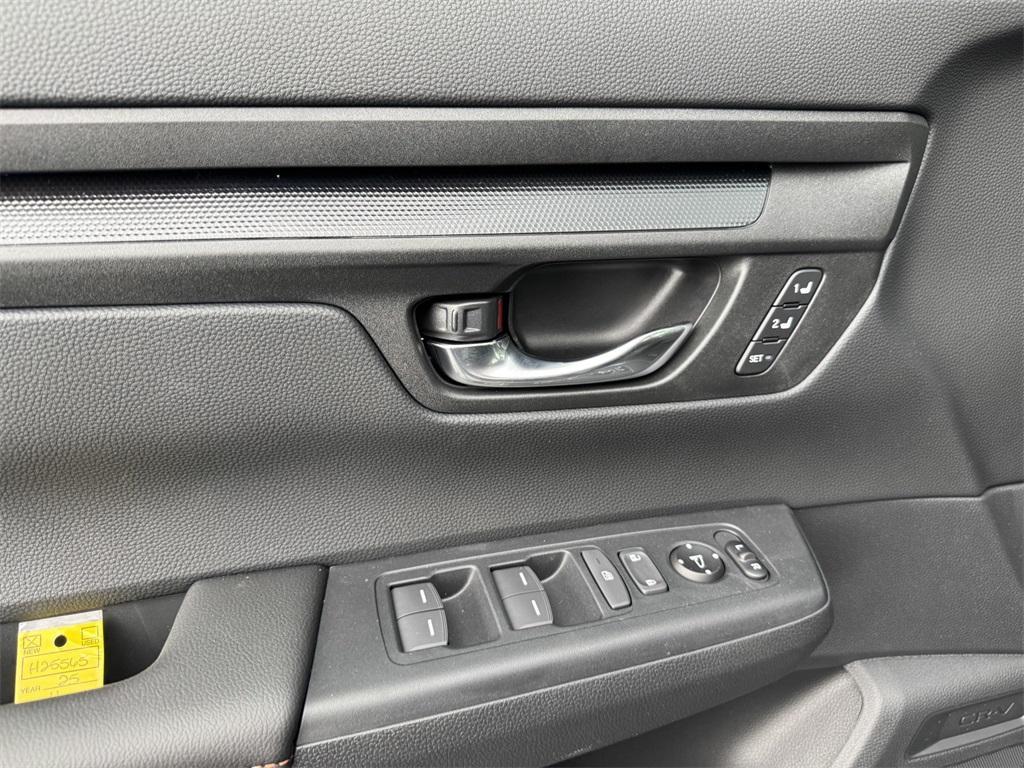 new 2025 Honda CR-V Hybrid car, priced at $36,045