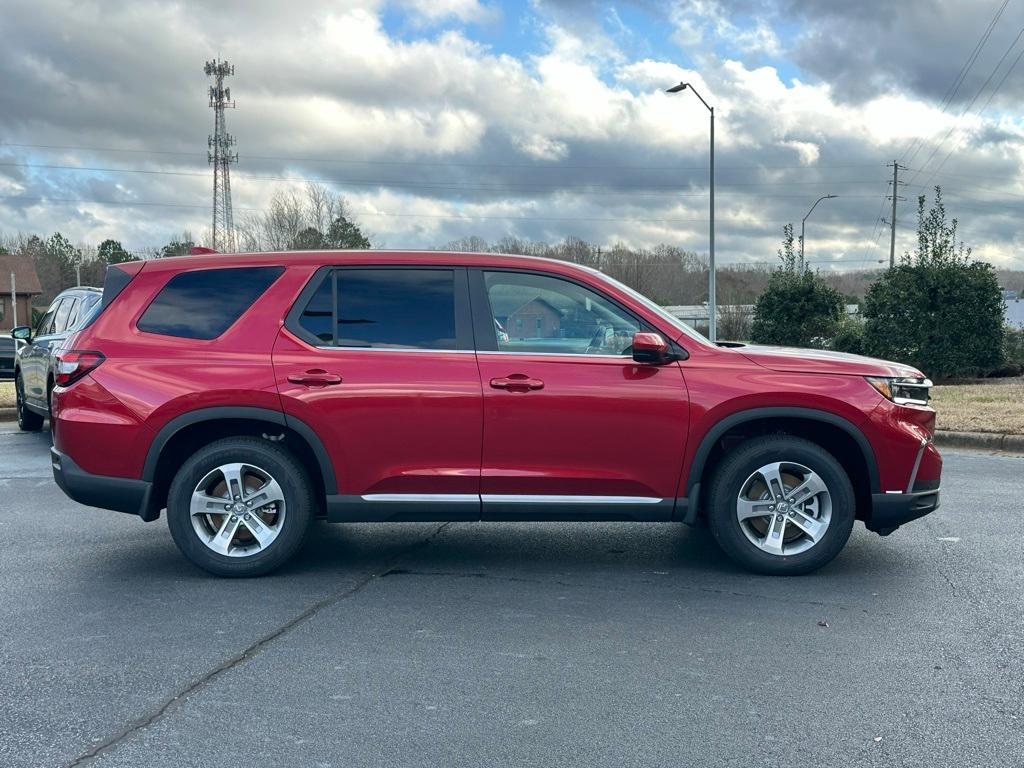 new 2025 Honda Pilot car, priced at $41,350