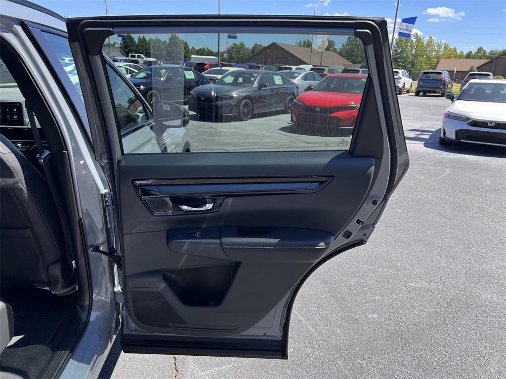 new 2026 Honda CR-V Hybrid car, priced at $42,155