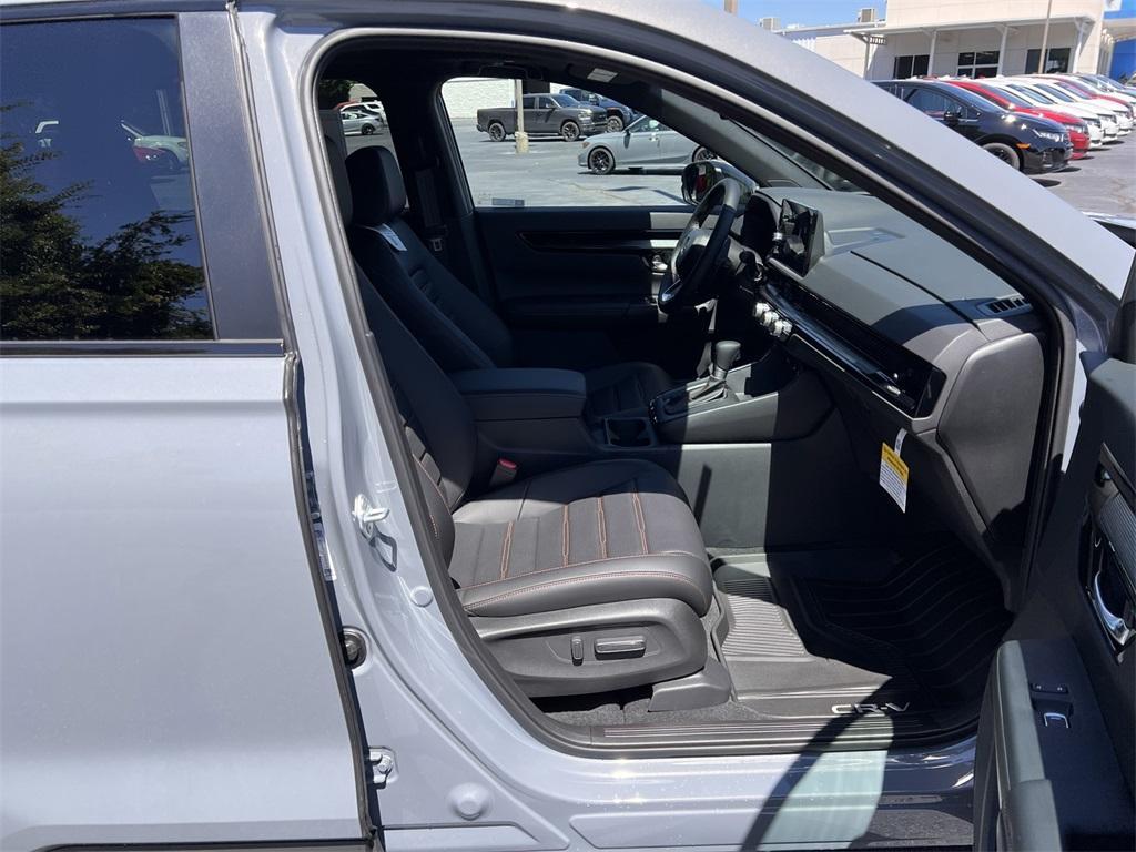 new 2026 Honda CR-V Hybrid car, priced at $42,155