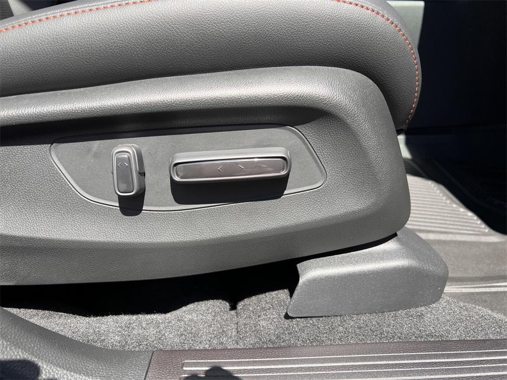 new 2026 Honda CR-V Hybrid car, priced at $42,155