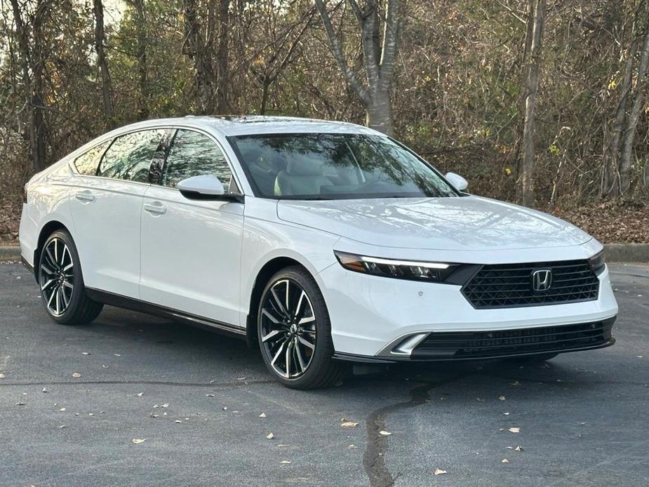 new 2025 Honda Accord Hybrid car, priced at $38,600