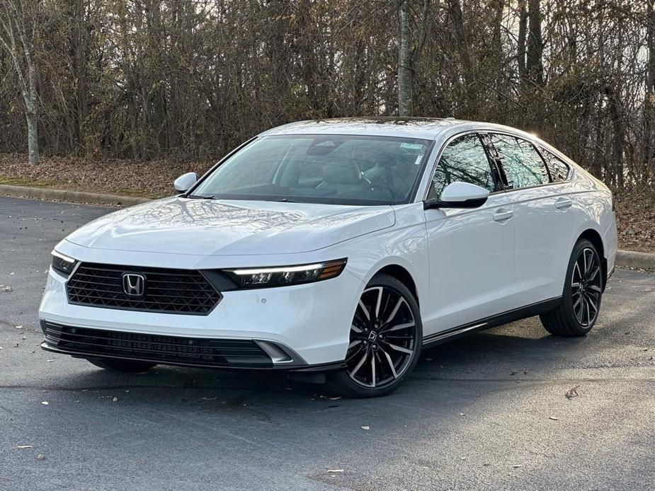 new 2025 Honda Accord Hybrid car, priced at $38,600