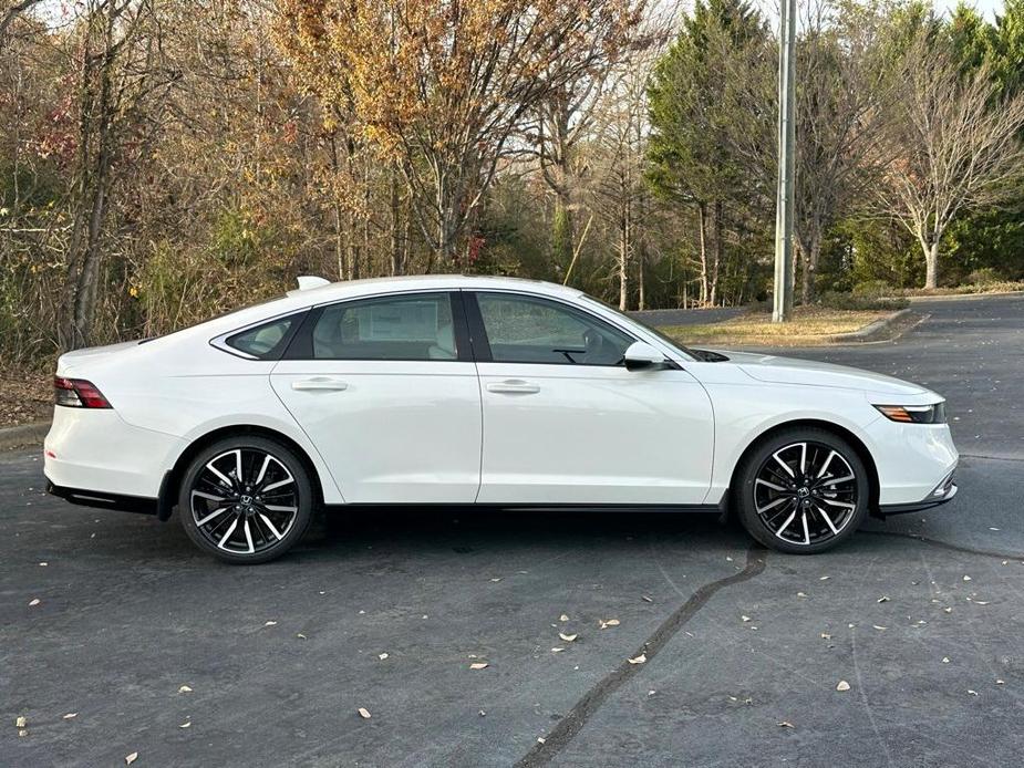 new 2025 Honda Accord Hybrid car, priced at $38,600