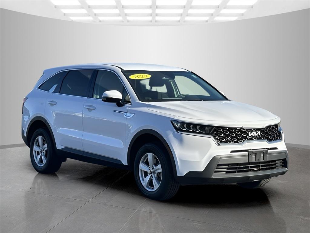 used 2023 Kia Sorento car, priced at $23,250