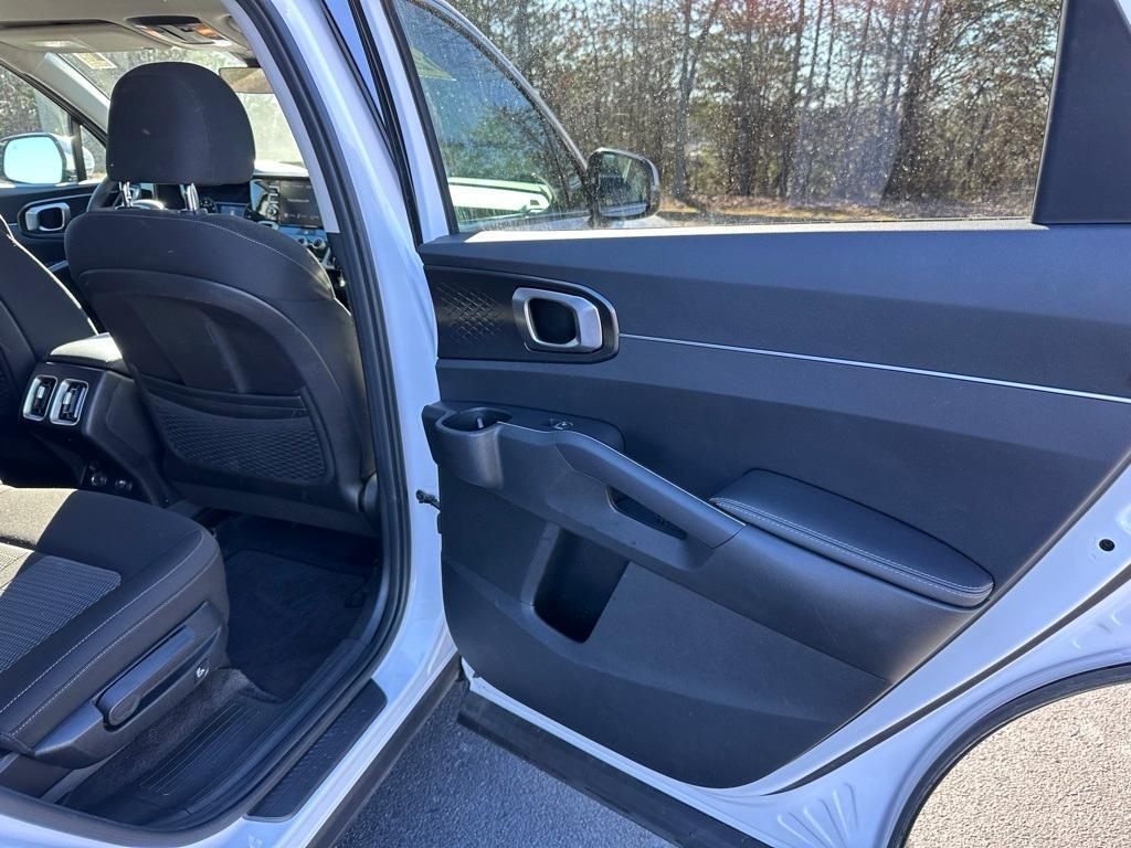 used 2023 Kia Sorento car, priced at $24,000