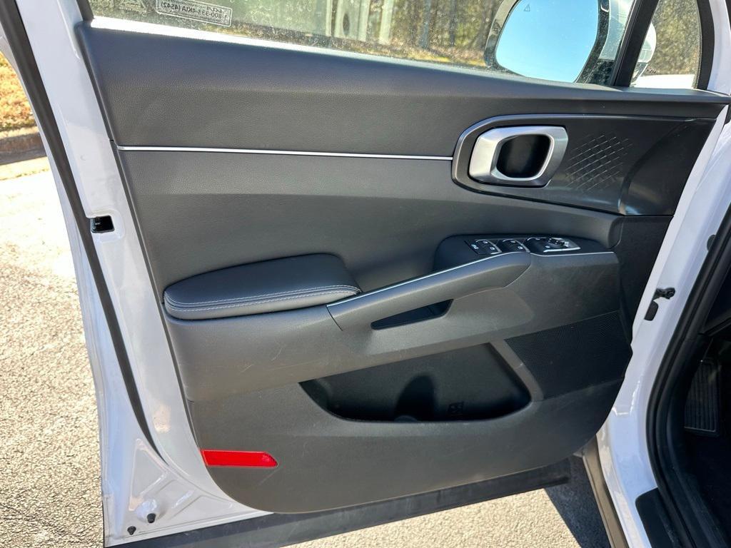 used 2023 Kia Sorento car, priced at $24,000