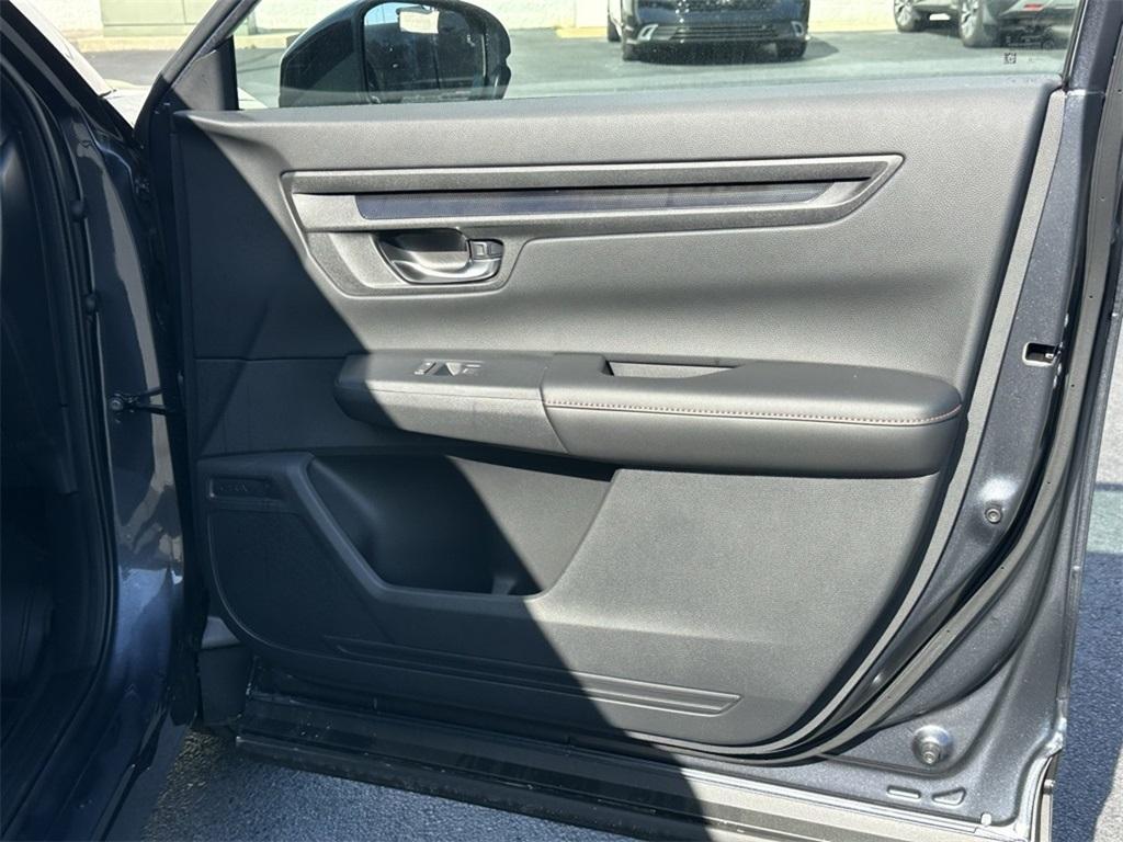 new 2025 Honda CR-V Hybrid car, priced at $36,045