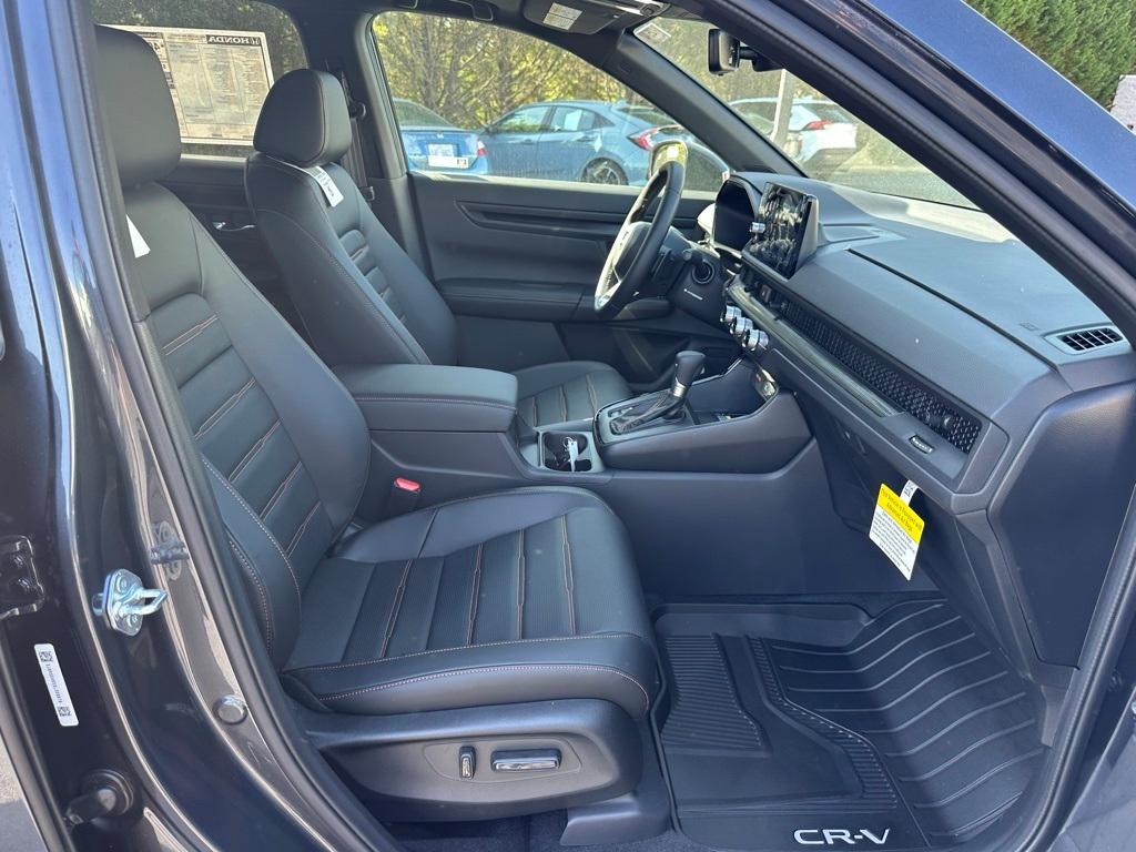 new 2025 Honda CR-V Hybrid car, priced at $36,045