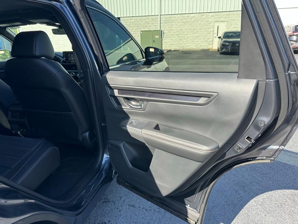 new 2025 Honda CR-V Hybrid car, priced at $36,045