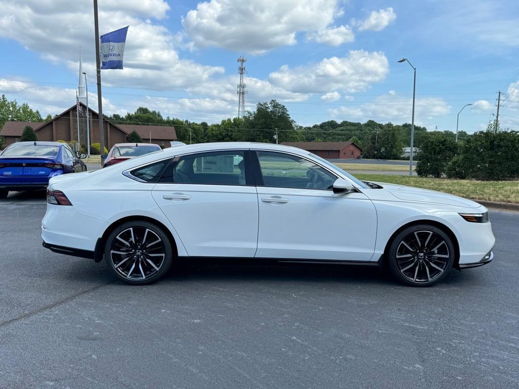 new 2024 Honda Accord Hybrid car, priced at $37,190