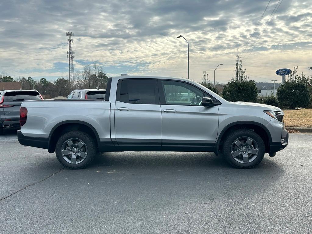 new 2025 Honda Ridgeline car, priced at $42,775