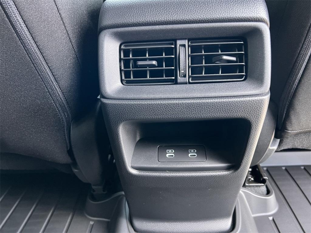 new 2026 Honda CR-V Hybrid car, priced at $38,650