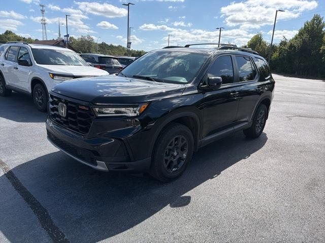 used 2025 Honda Pilot car, priced at $45,500