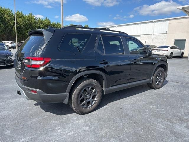 used 2025 Honda Pilot car, priced at $45,500