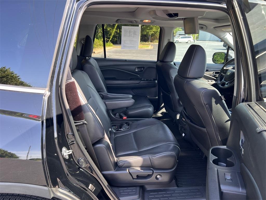 used 2020 Honda Pilot car, priced at $29,000