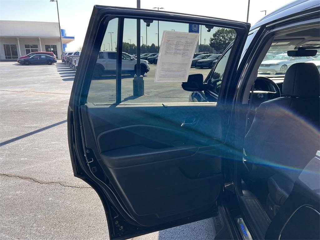 used 2020 Honda Pilot car, priced at $29,000
