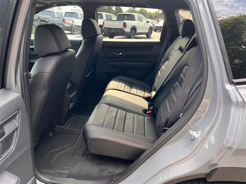 new 2026 Honda CR-V Hybrid car, priced at $38,575