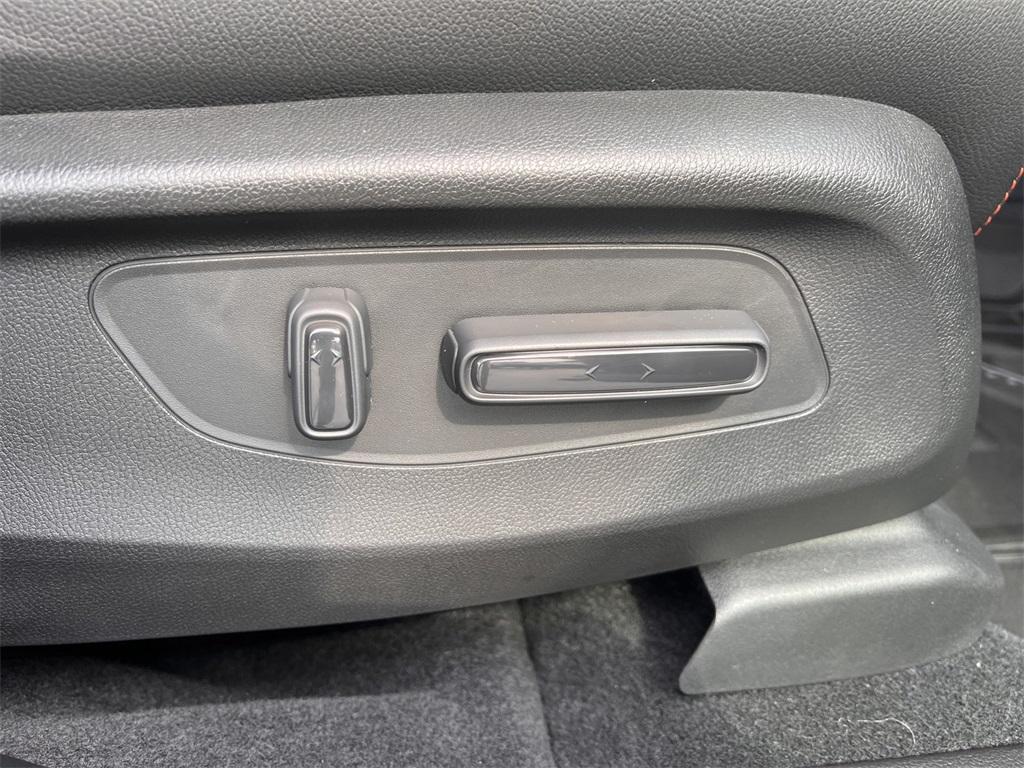 new 2026 Honda CR-V Hybrid car, priced at $38,575