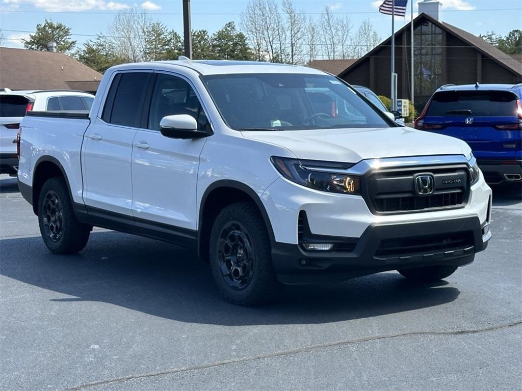 new 2025 Honda Ridgeline car, priced at $43,885