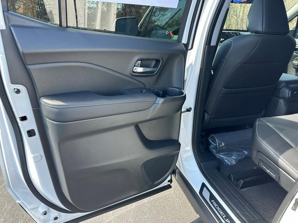 new 2025 Honda Ridgeline car, priced at $44,885