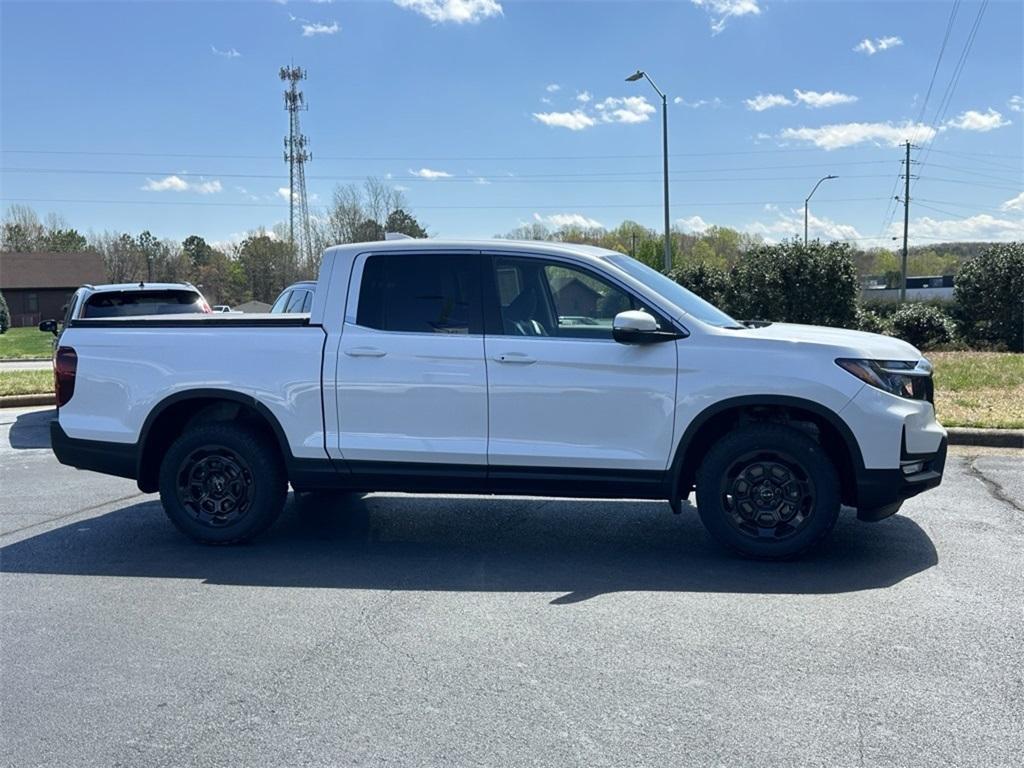 new 2025 Honda Ridgeline car, priced at $43,885